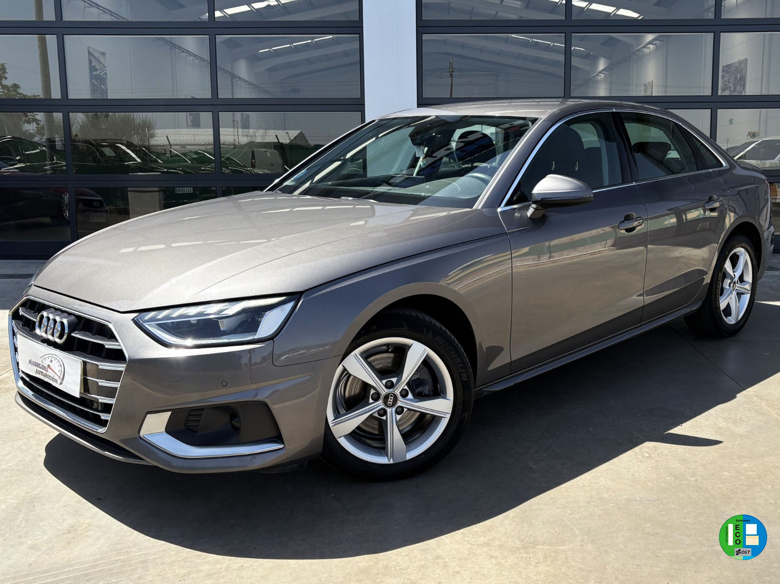 A4 Advanced 30 TDi 136cv S Tronic